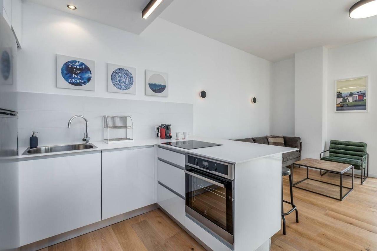 Front In Luxury Building Hayarkon 29 Tel Aviv