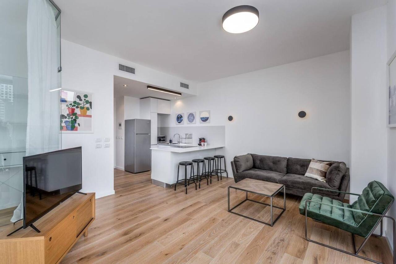 Apartment Front In Luxury Building Hayarkon 29